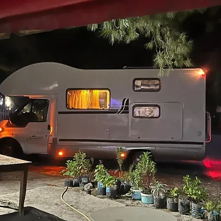 Bådhotel Camper Motorhome Albania Loreli