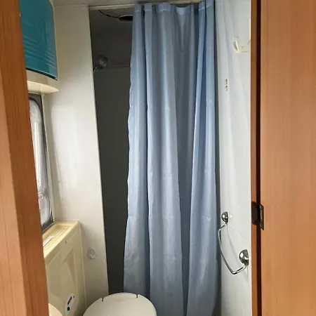 Camper Motorhome Albania Loreli * Tirana